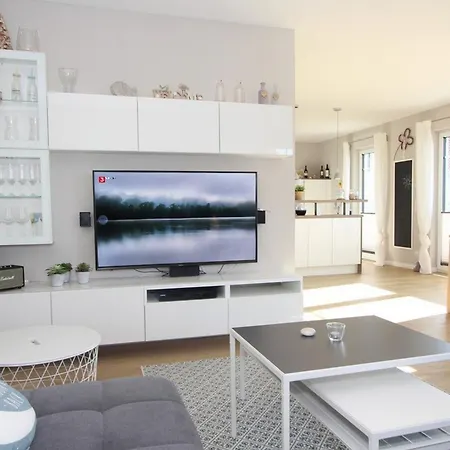 Fine Holiday home Gross Schwansee